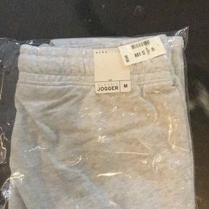 Aeropostale men joggers size medium